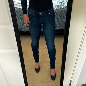 Hudson Super Skinny, Dark wash jeans. Mid-rise. Size 26.